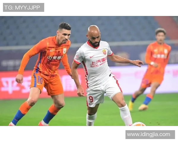 上海与山东热身赛精彩回顾球员表现与战术分析全景解读
